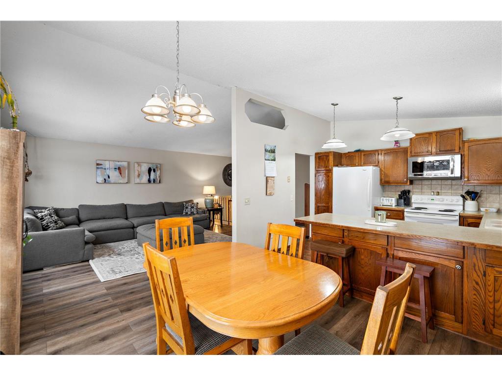 2805 Brookview Drive Burnsville MN 55337 7109562 image6