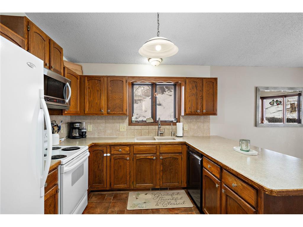 2805 Brookview Drive Burnsville MN 55337 7109562 image9