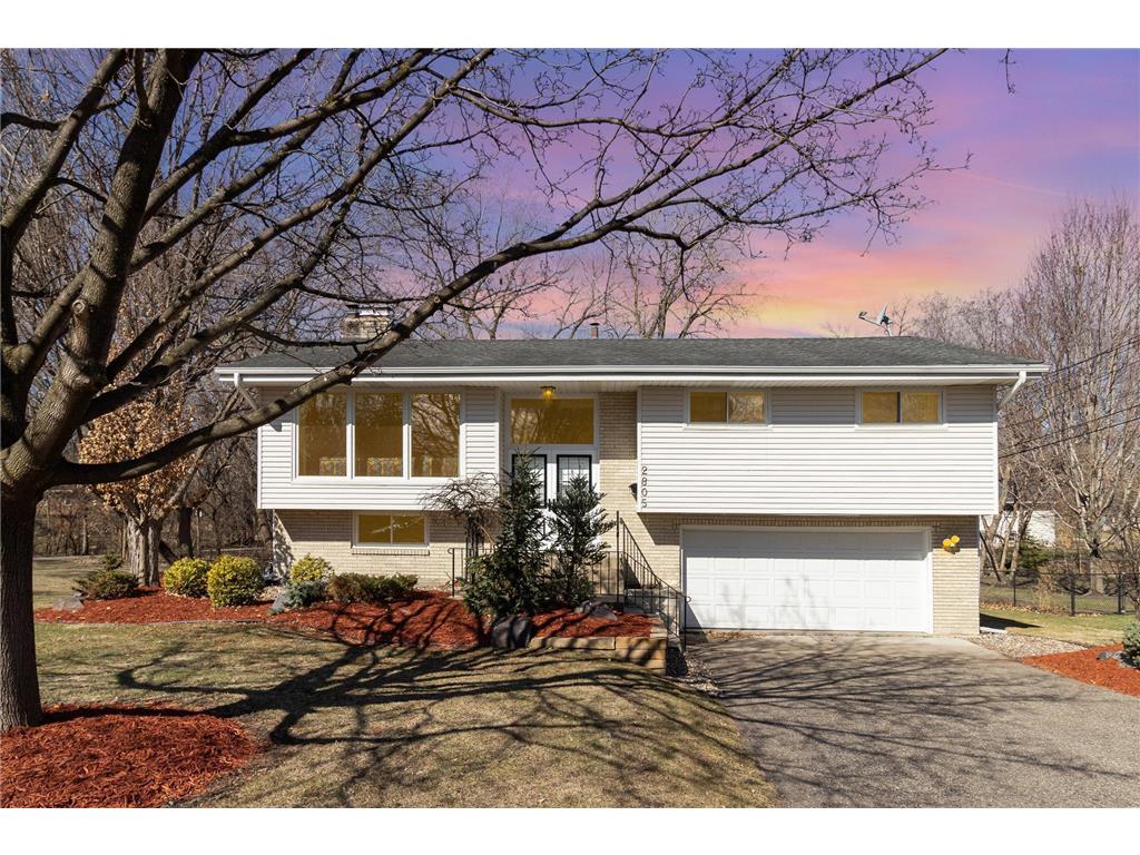 2805 Regent Avenue N Golden Valley MN 55422 6745059 image1