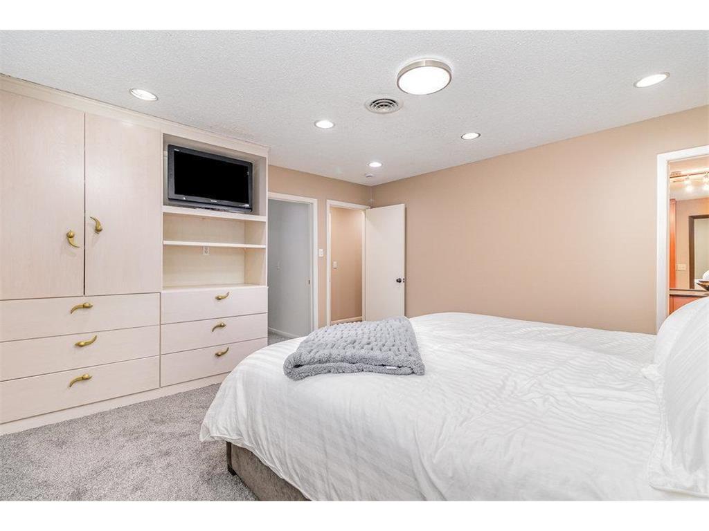 2805 Regent Avenue N Golden Valley MN 55422 6745059 image7