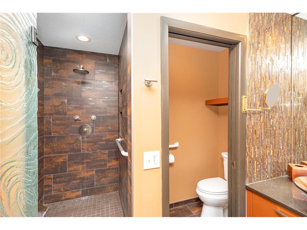 2805 Regent Avenue N Golden Valley MN 55422 6745059 image9