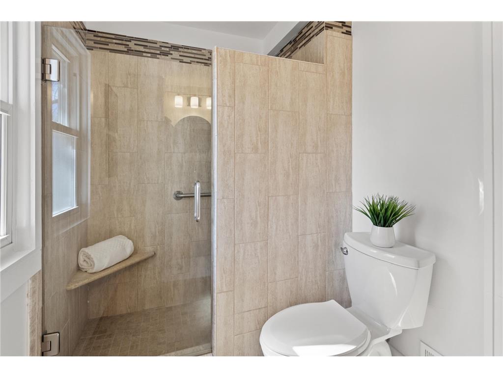 2805 W 76th Street Richfield MN 55423 7036352 image22