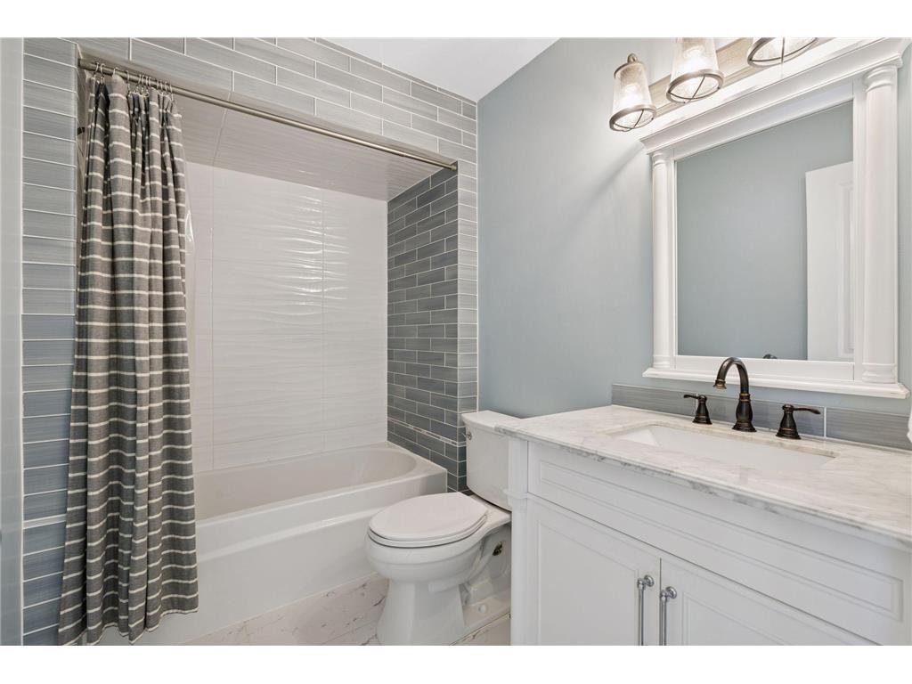 2807 McKenzie Point Road Minnetonka MN 55391 - Lake Minnetonka 7072418 image31