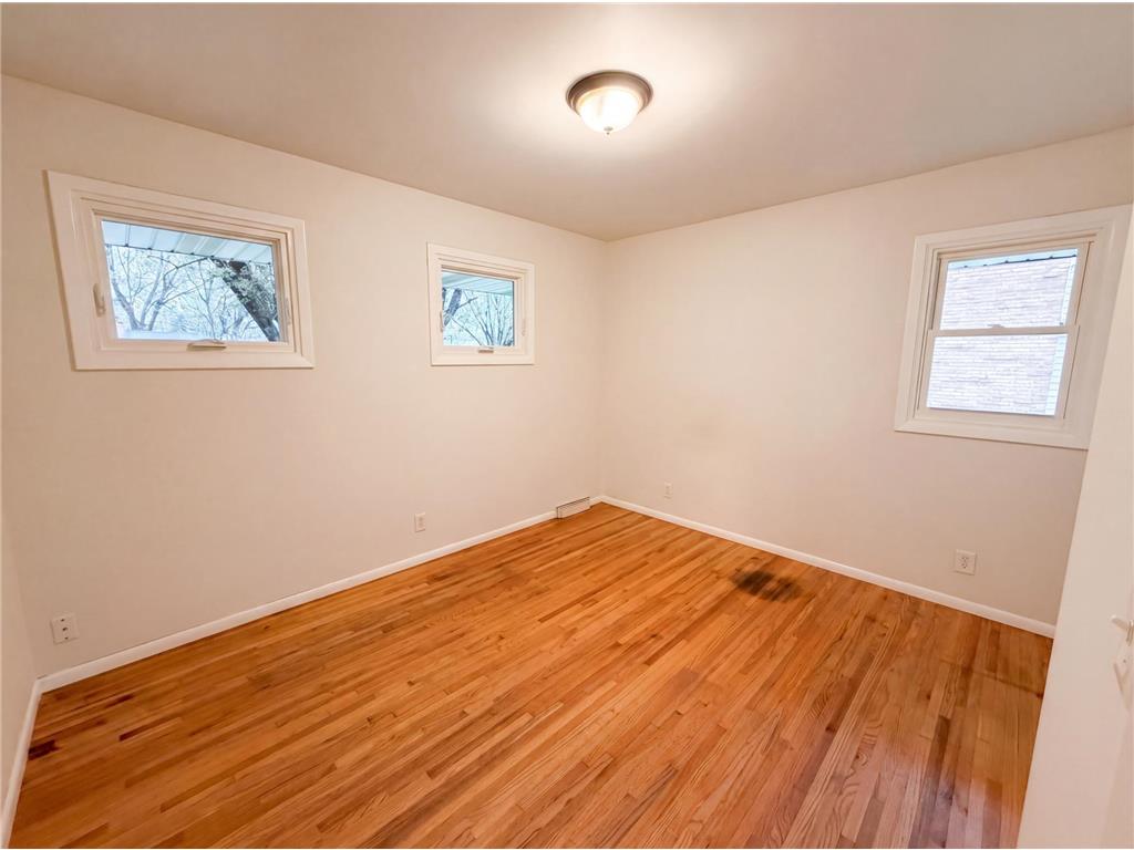 2807 Ohenry Road Brooklyn Center MN 55430 7062929 image12