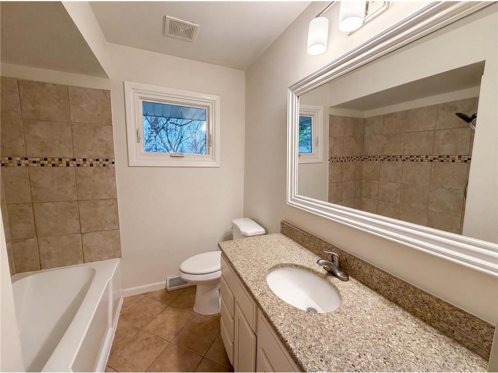 2807 Ohenry Road Brooklyn Center MN 55430 7062929 image14