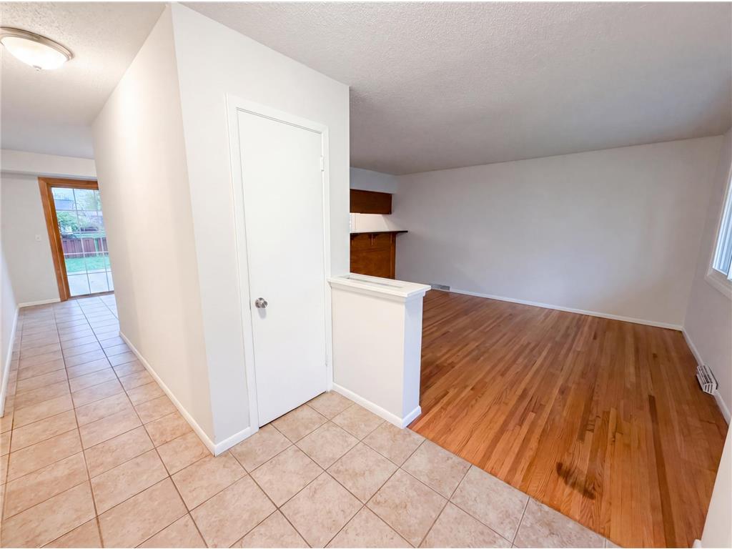 2807 Ohenry Road Brooklyn Center MN 55430 7062929 image8