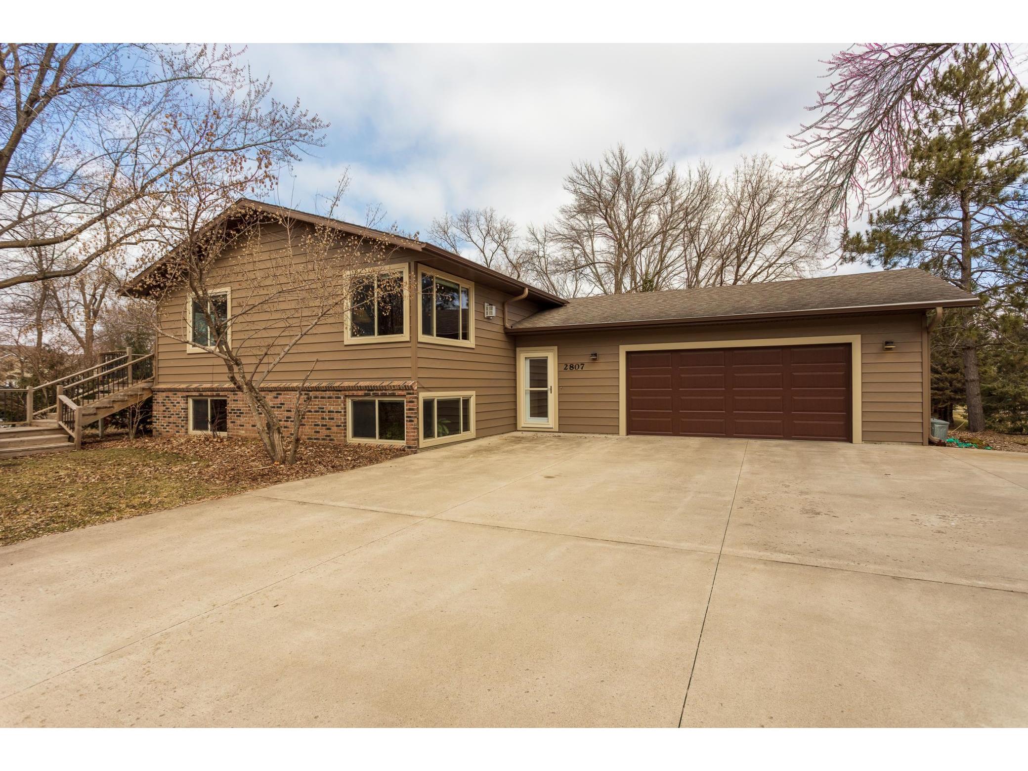 2807 S Crestwood Drive NE, Alexandria, MN 56308 MLS 5727213 Edina Realty