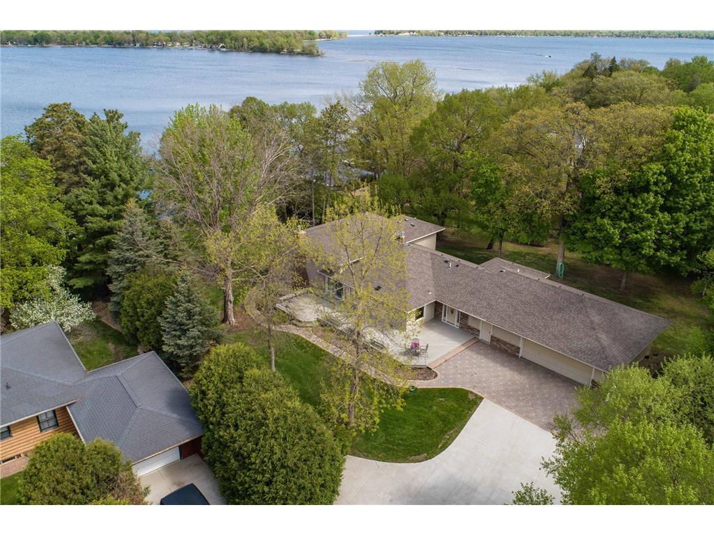 2808 Government Point Road NE Alexandria MN 56308 - Le Homme Dieu 7079927 image1