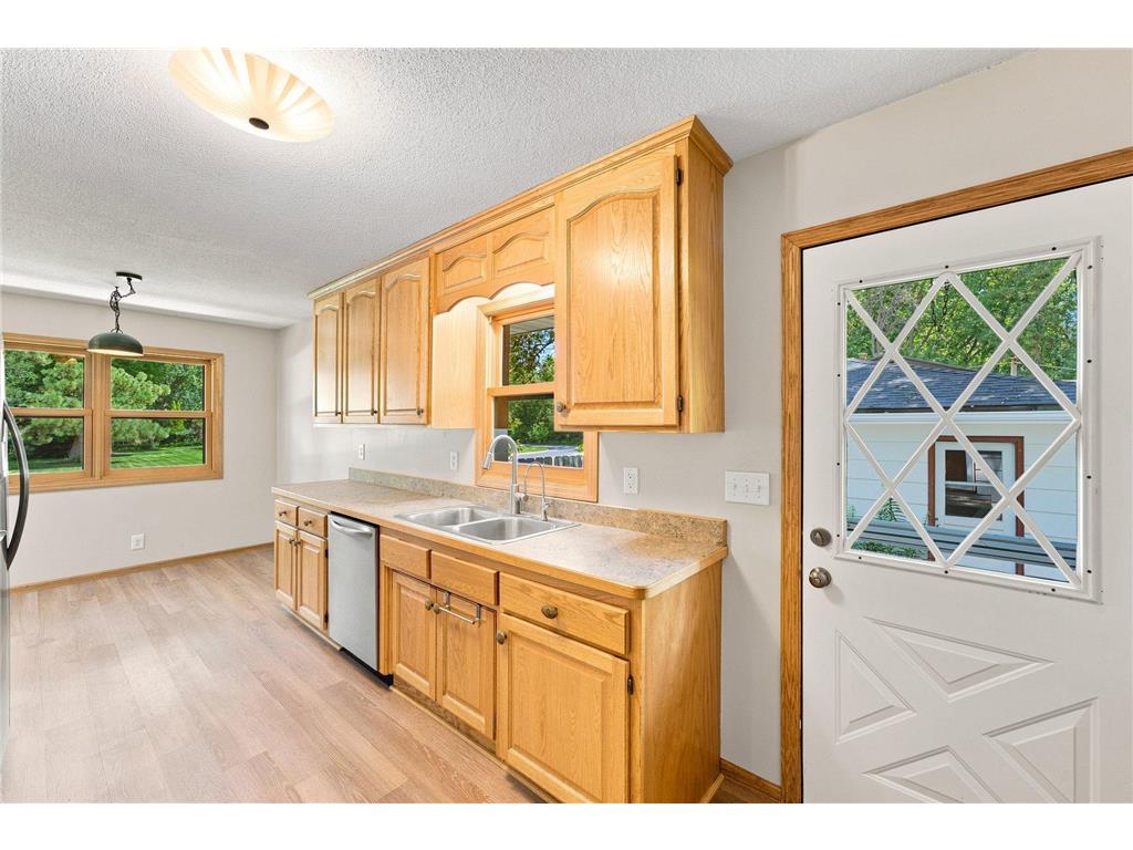 2808 Laport Drive Mounds View MN 55112 7095296 image10