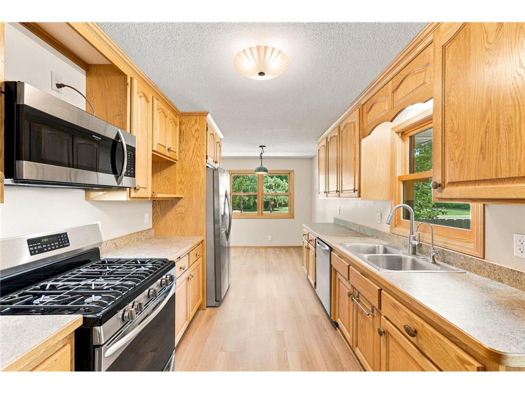 2808 Laport Drive Mounds View MN 55112 7095296 image9