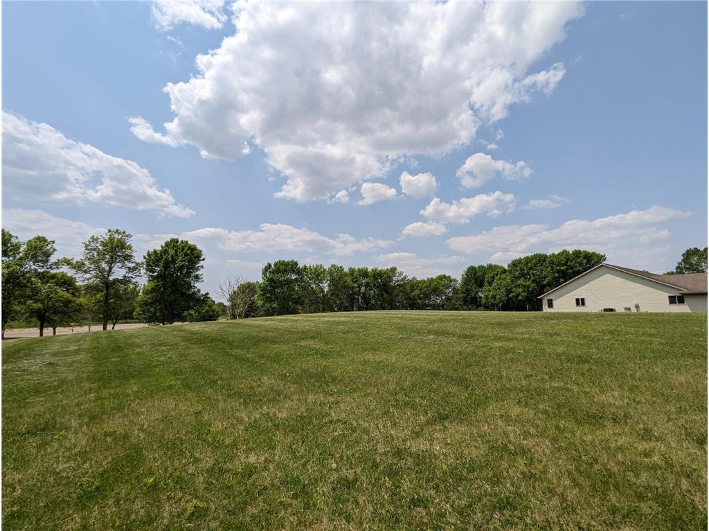 2809 & 2813 Campus Drive Albert Lea MN 56007 6375860 image1