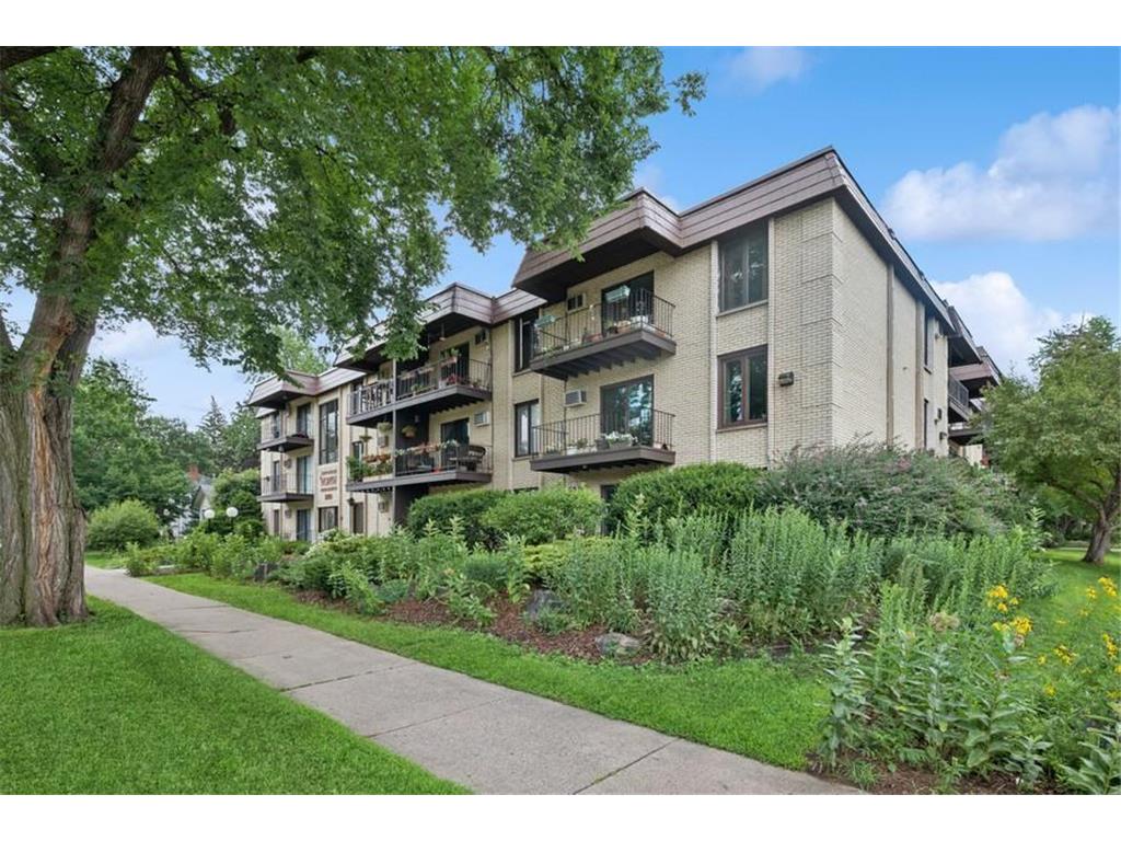 2809 E Minnehaha Parkway #105 Minneapolis MN 55417 6760847 image1