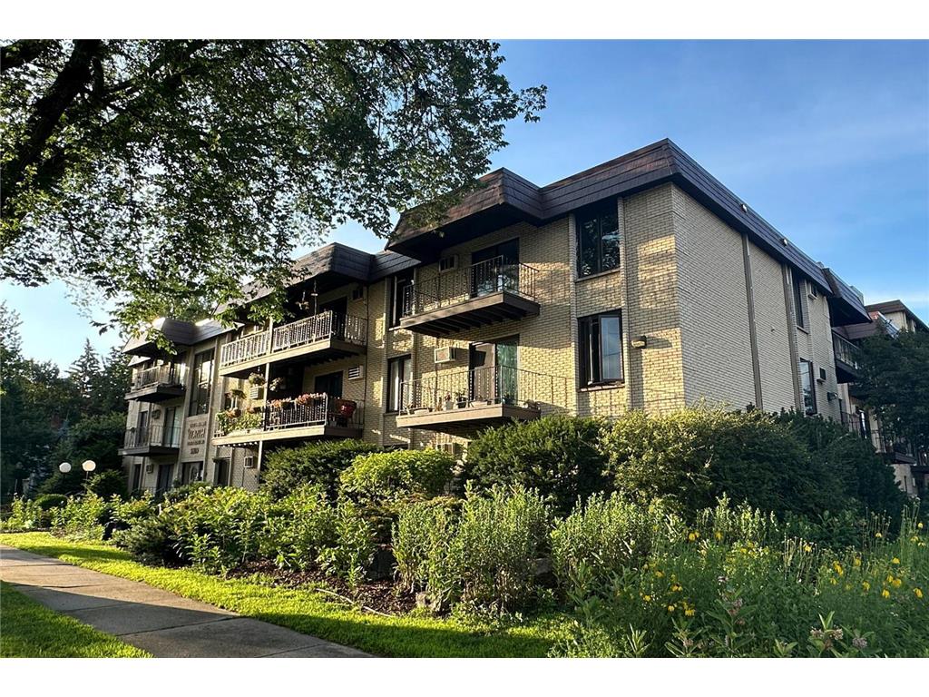 2809 E Minnehaha Parkway #304 Minneapolis MN 55417 7079304 image1