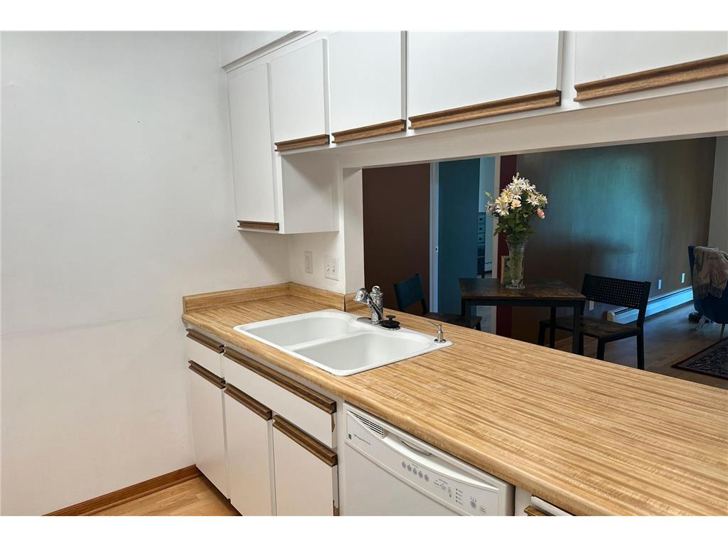 2809 E Minnehaha Parkway #304 Minneapolis MN 55417 7079304 image9