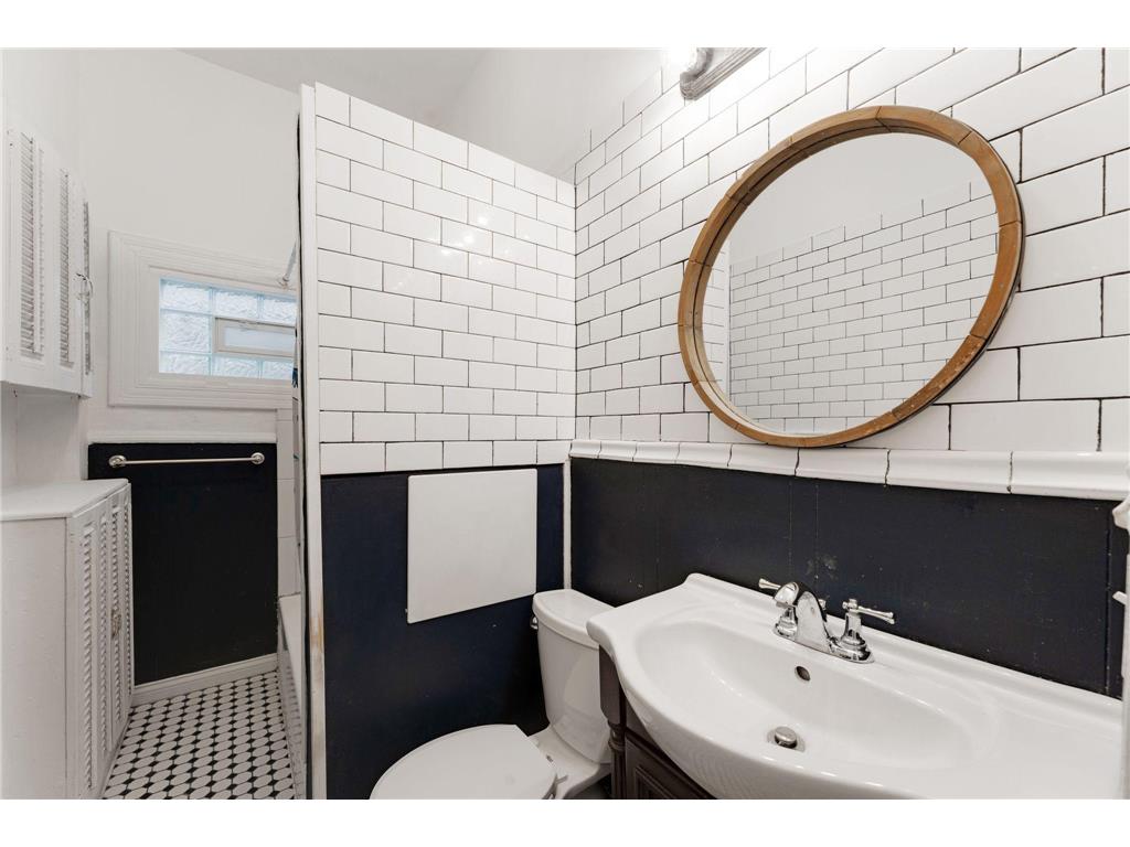 2809 Garfield Avenue Minneapolis MN 55408 7069096 image12