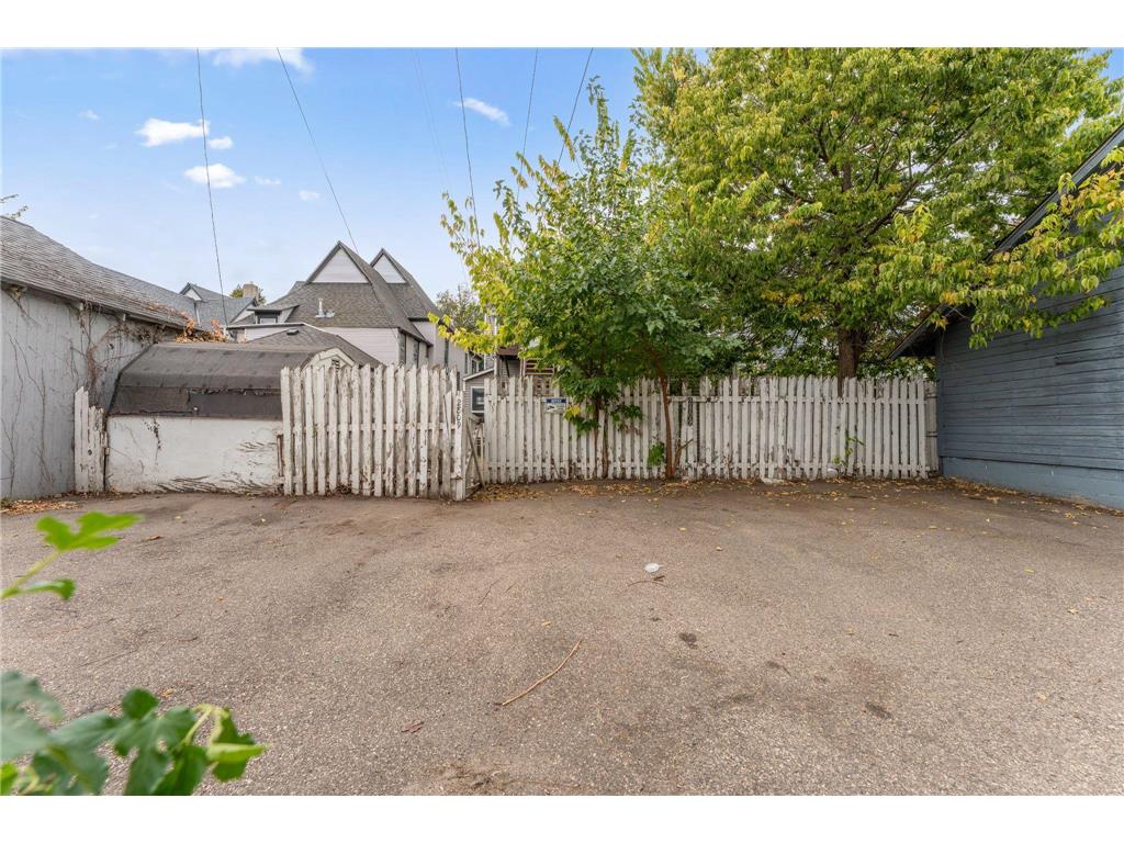 2809 Garfield Avenue Minneapolis MN 55408 7069096 image32