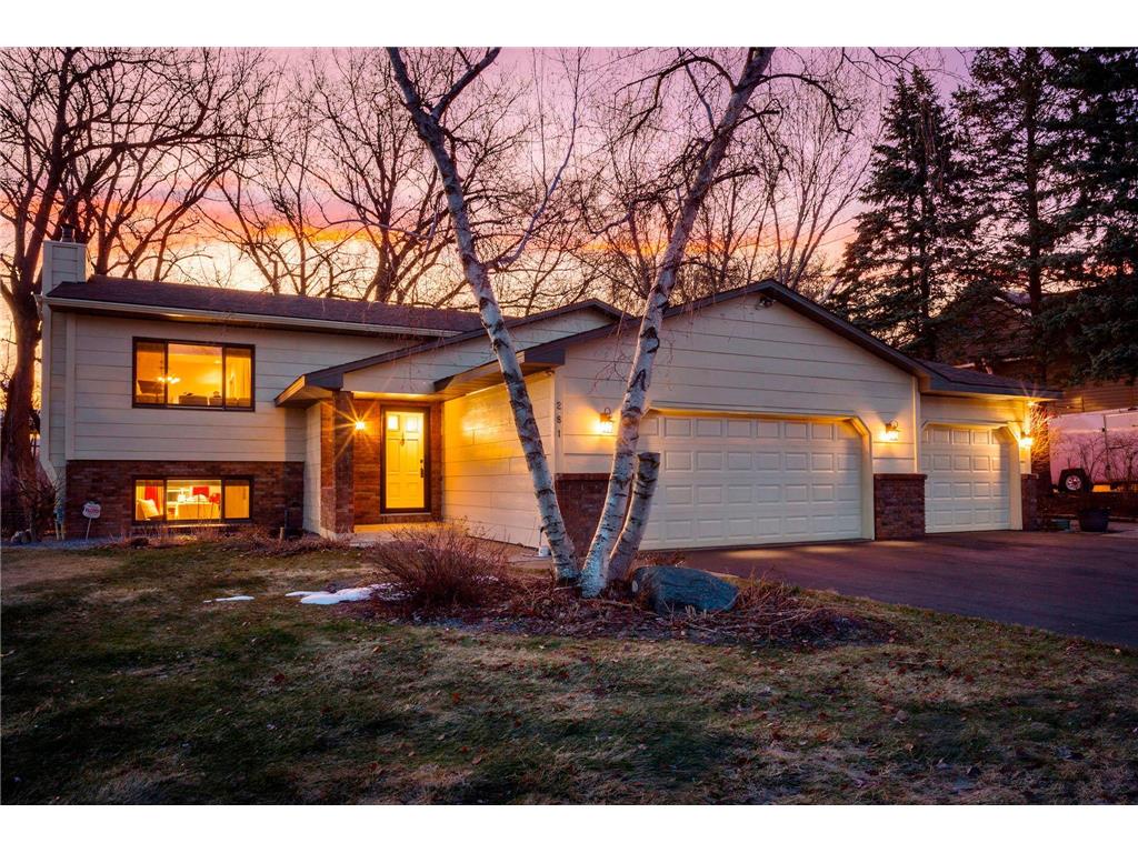 281 Woodridge Drive Vadnais Heights MN 55127 7039627 image1
