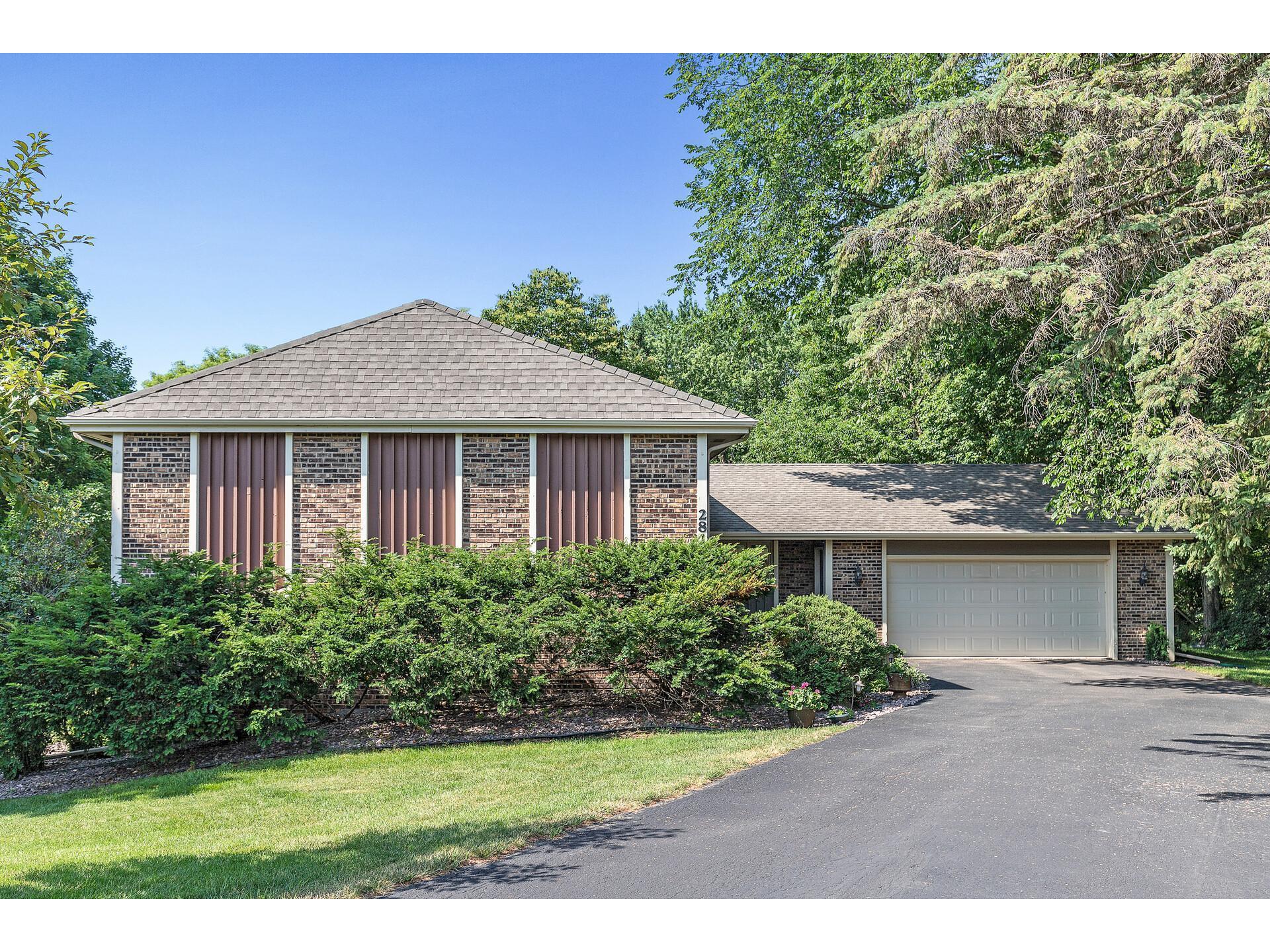 2810 Kimberly Lane N, Plymouth, MN 55447 MLS 6016621 Edina Realty