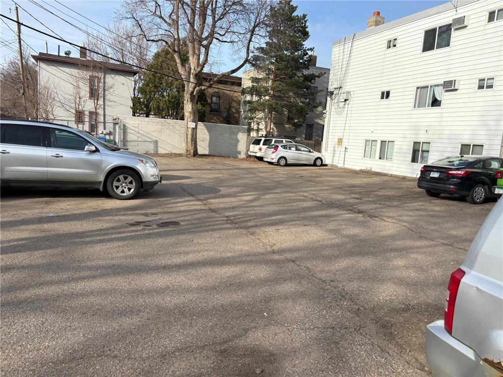 2810 Pleasant Avenue Minneapolis MN 55408 7043209 image2