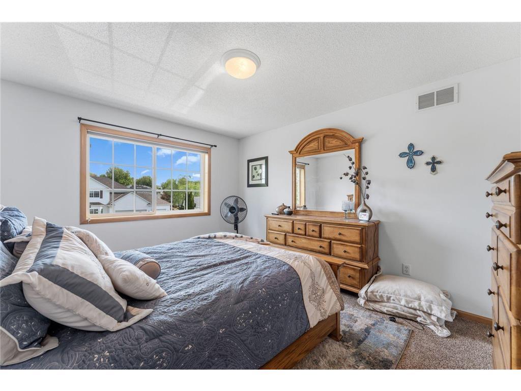 2810 White Eagle Drive Woodbury MN 55129 7076906 image32