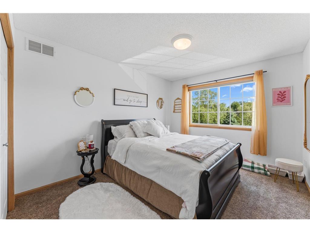 2810 White Eagle Drive Woodbury MN 55129 7076906 image33