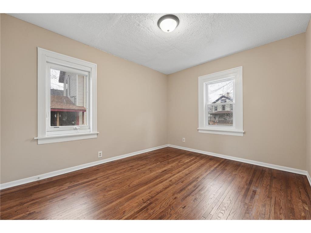 2811 Dupont Avenue N Minneapolis MN 55411 7043083 image14