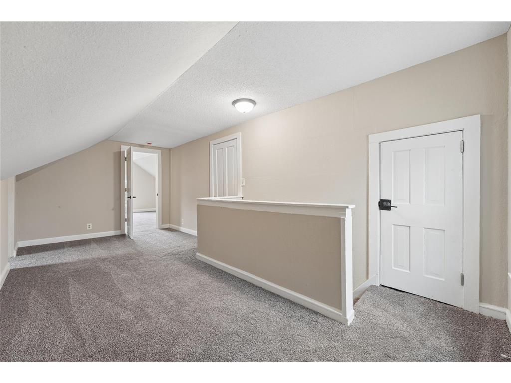 2811 Dupont Avenue N Minneapolis MN 55411 7043083 image16