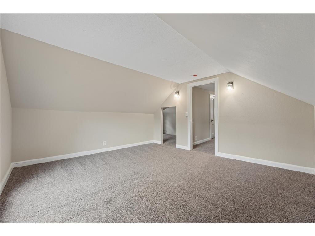 2811 Dupont Avenue N Minneapolis MN 55411 7043083 image19
