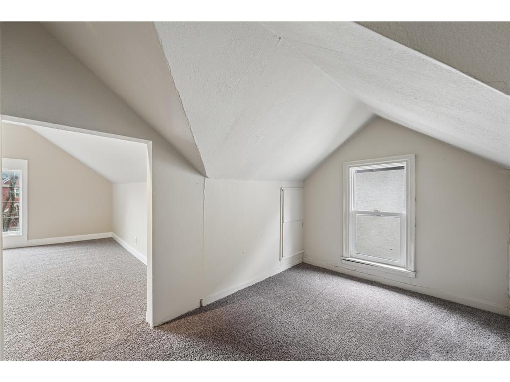 2811 Dupont Avenue N Minneapolis MN 55411 7043083 image20