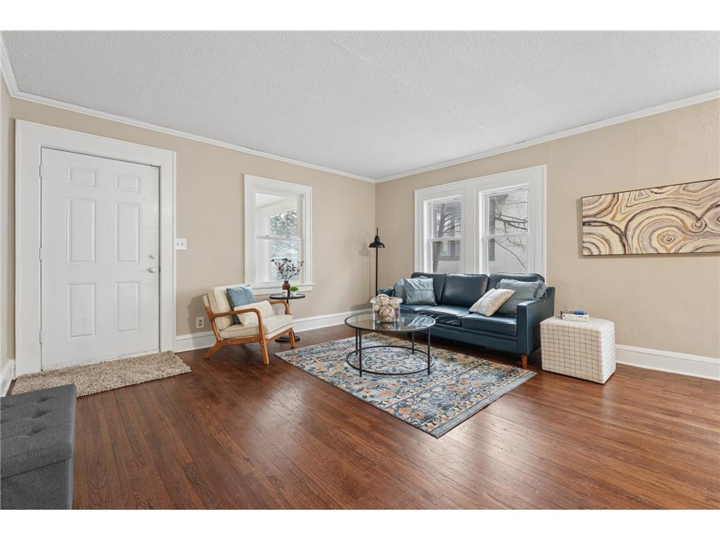 2811 Dupont Avenue N Minneapolis MN 55411 7043083 image7