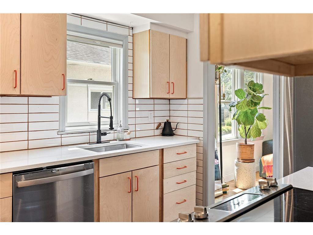 2811 Fillmore Street NE Minneapolis MN 55418 7100530 image16