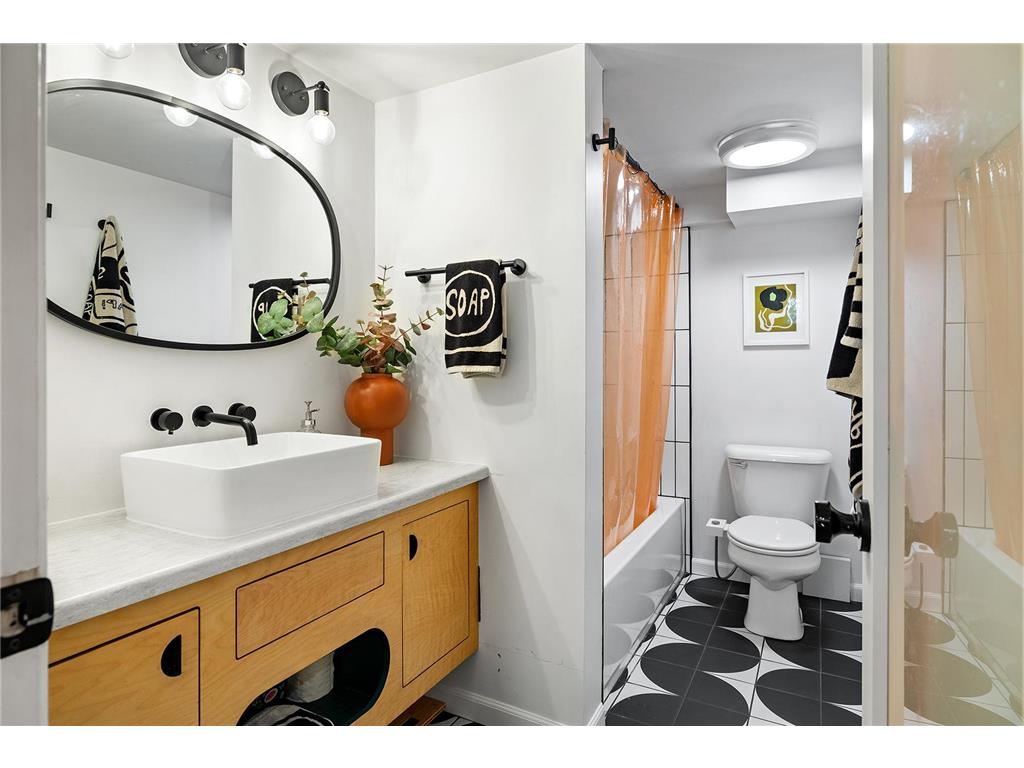 2811 Fillmore Street NE Minneapolis MN 55418 7100530 image26