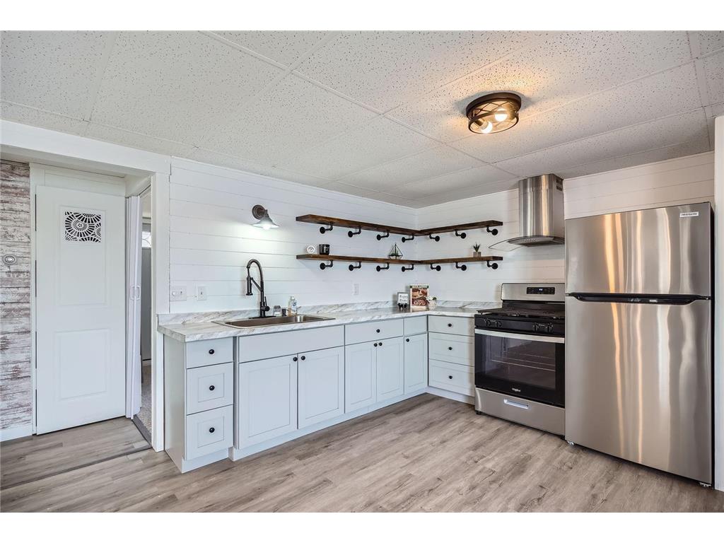 28111 134 1/2 Street NW Baldwin Twp MN 55398 - Diann 6689709 image1