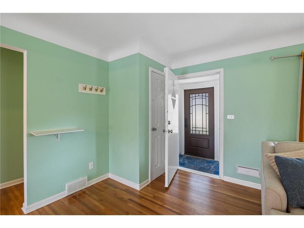 2812 30th Avenue NE Saint Anthony MN 55418 7096707 image11