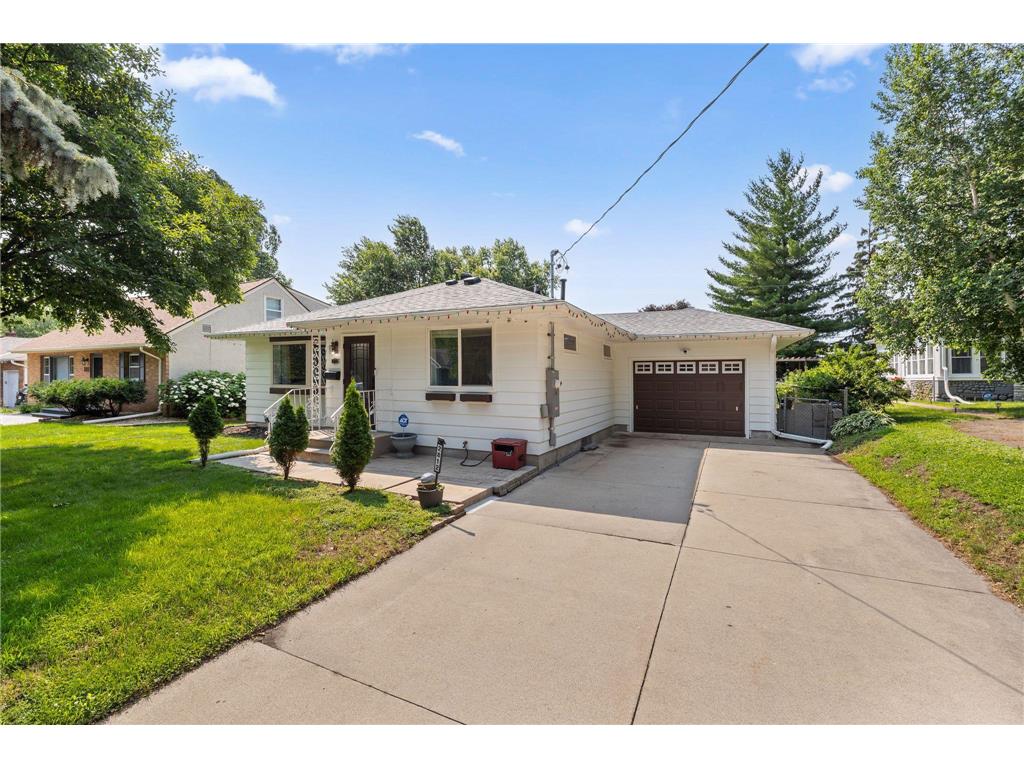 2812 30th Avenue NE Saint Anthony MN 55418 7096707 image2