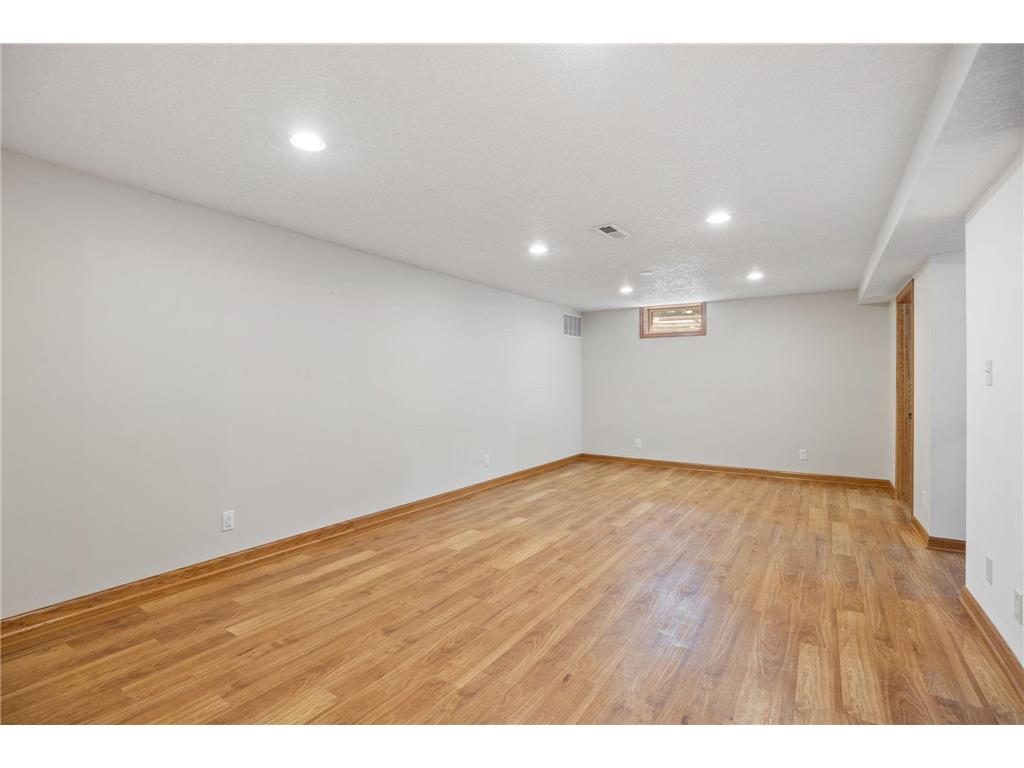 2812 30th Avenue NE Saint Anthony MN 55418 7096707 image22