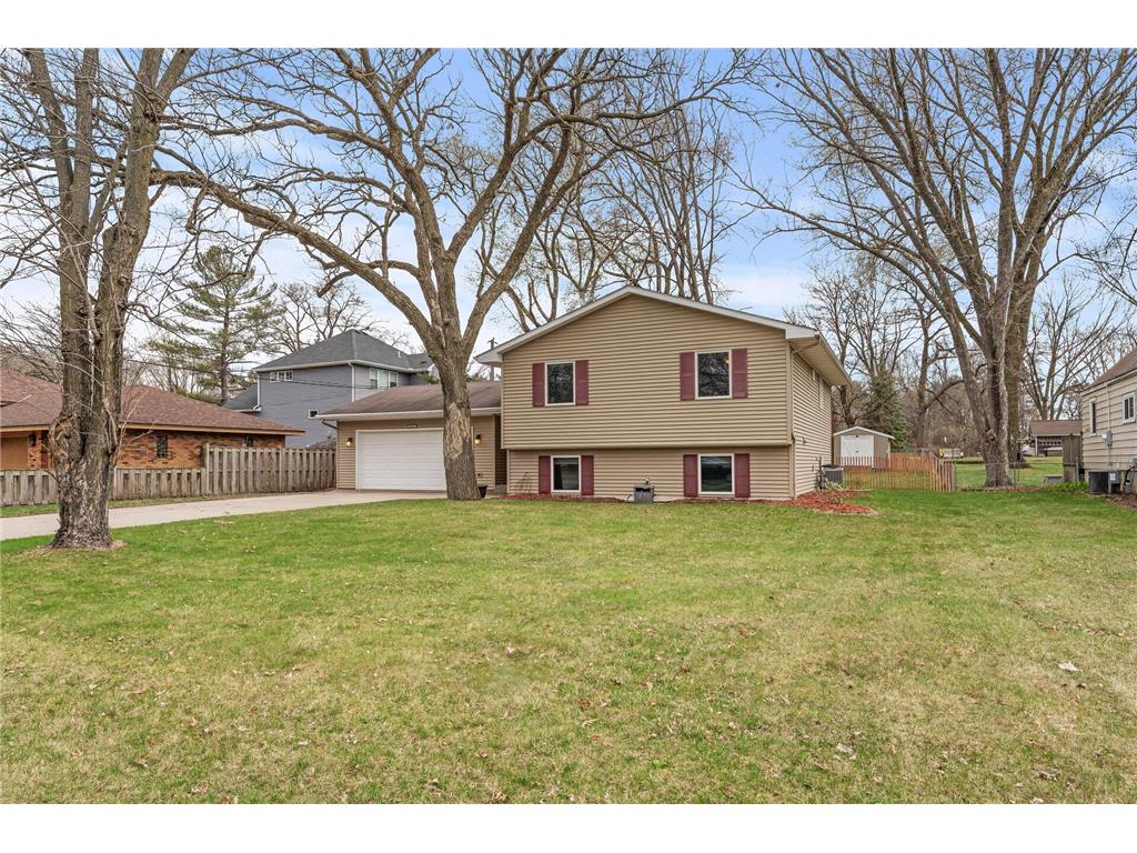 2812 Sherwood Road Mounds View MN 55112 6517829 image1