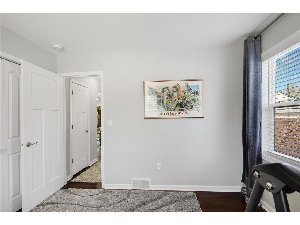 2812 W 71 1/2 Street Richfield MN 55423 7049430 image11
