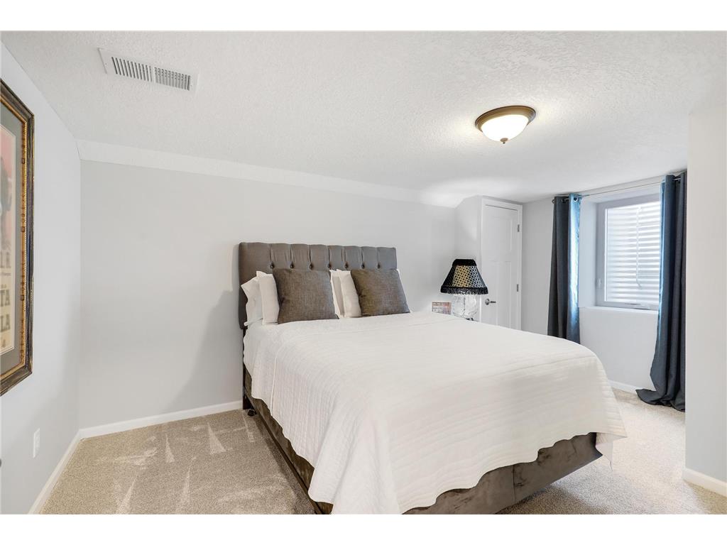 2812 W 71 1/2 Street Richfield MN 55423 7049430 image22