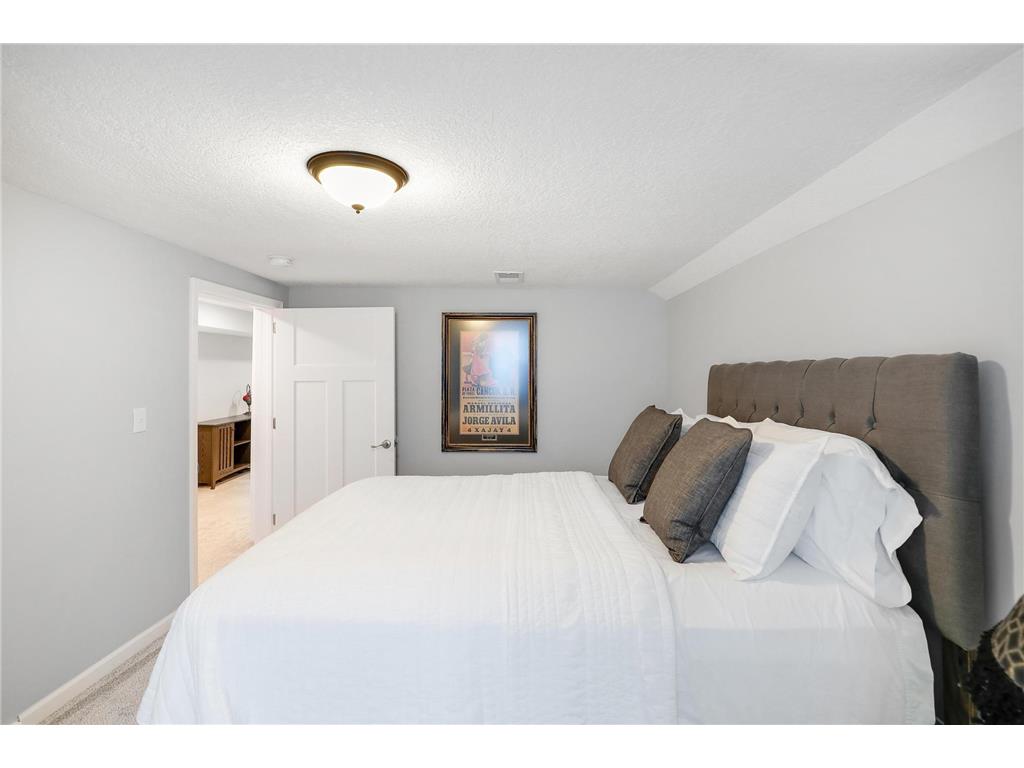 2812 W 71 1/2 Street Richfield MN 55423 7049430 image23