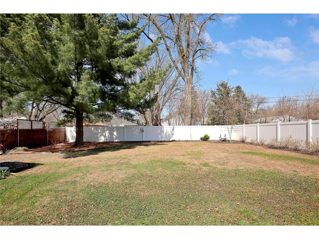 2812 W 71 1/2 Street Richfield MN 55423 7049430 image26