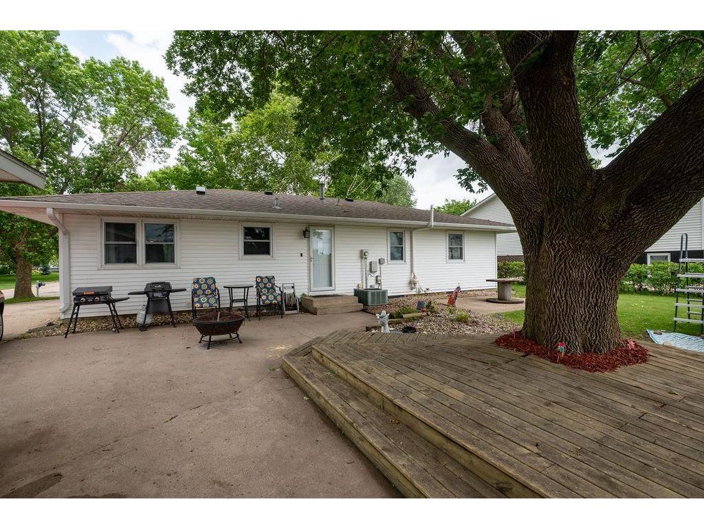 2813 12 Avenue NW Willmar MN 56201 7100908 image3