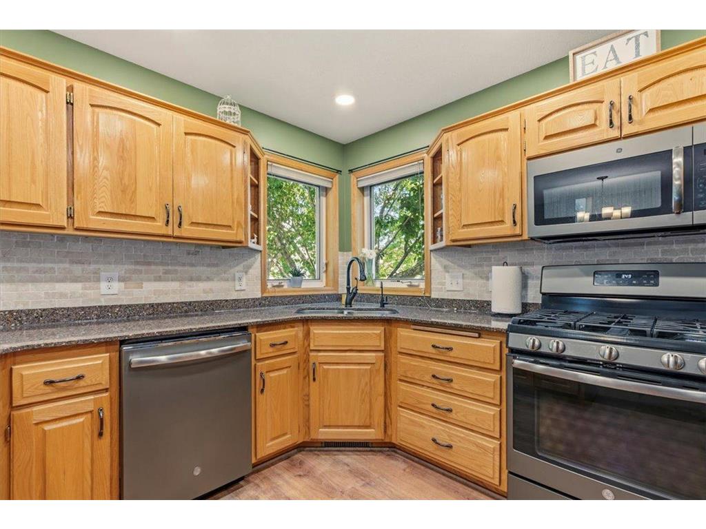 2813 88th Avenue NE Blaine MN 55449 7107530 image10
