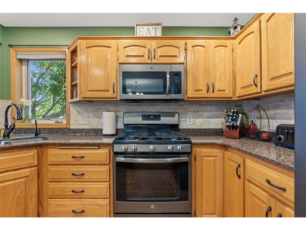 2813 88th Avenue NE Blaine MN 55449 7107530 image11