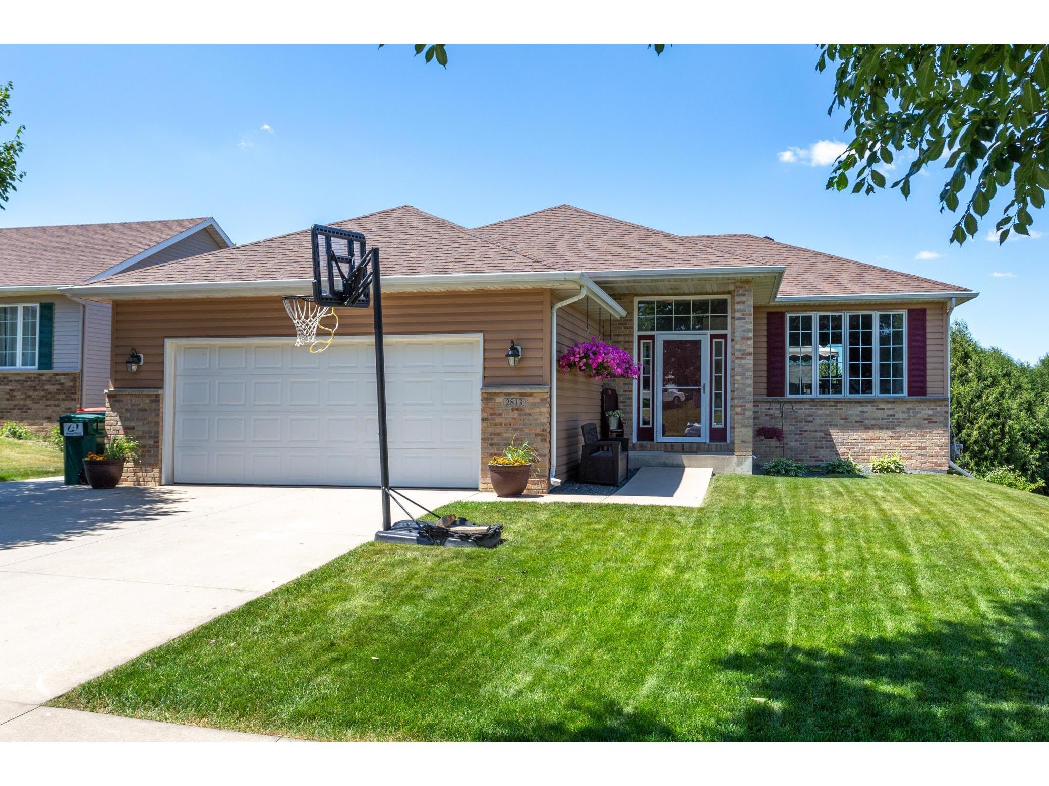 2813 Ashland Place NW, Rochester, MN 55901 MLS 6008862 Edina Realty