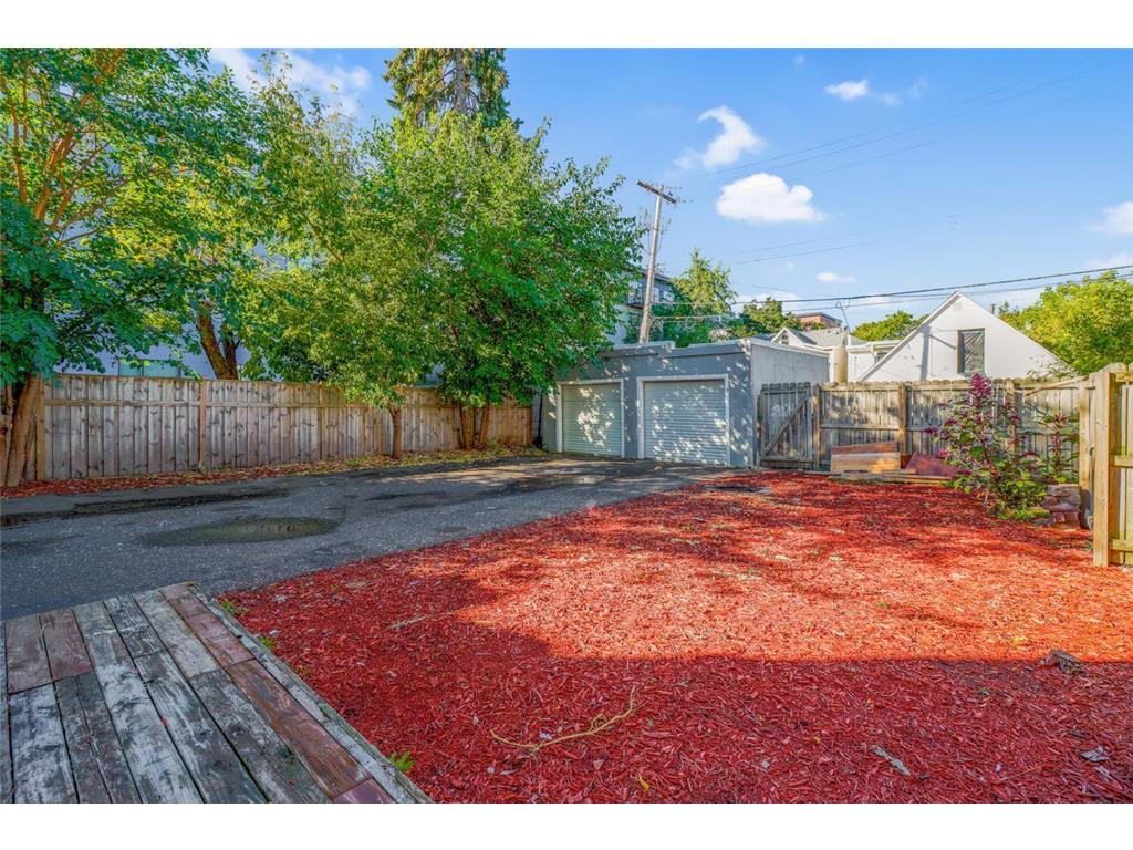 2814 Colfax Avenue S Minneapolis MN 55408 6805709 image23