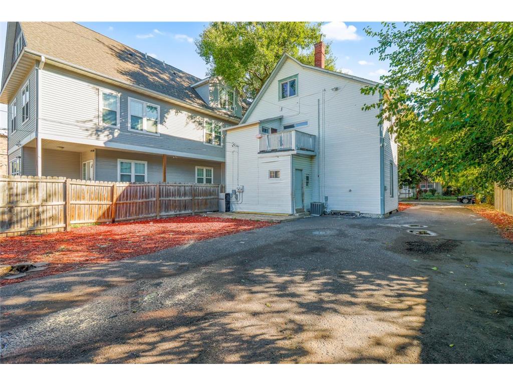 2814 Colfax Avenue S Minneapolis MN 55408 6805709 image24