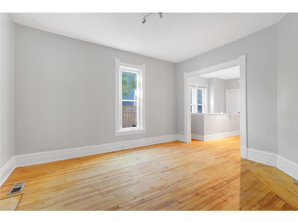 2814 Colfax Avenue S Minneapolis MN 55408 6805709 image6