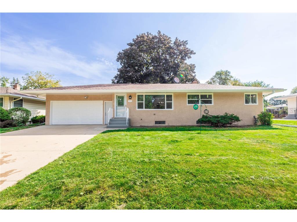 2814 Matilda Street Roseville MN 55113 6787424 image1