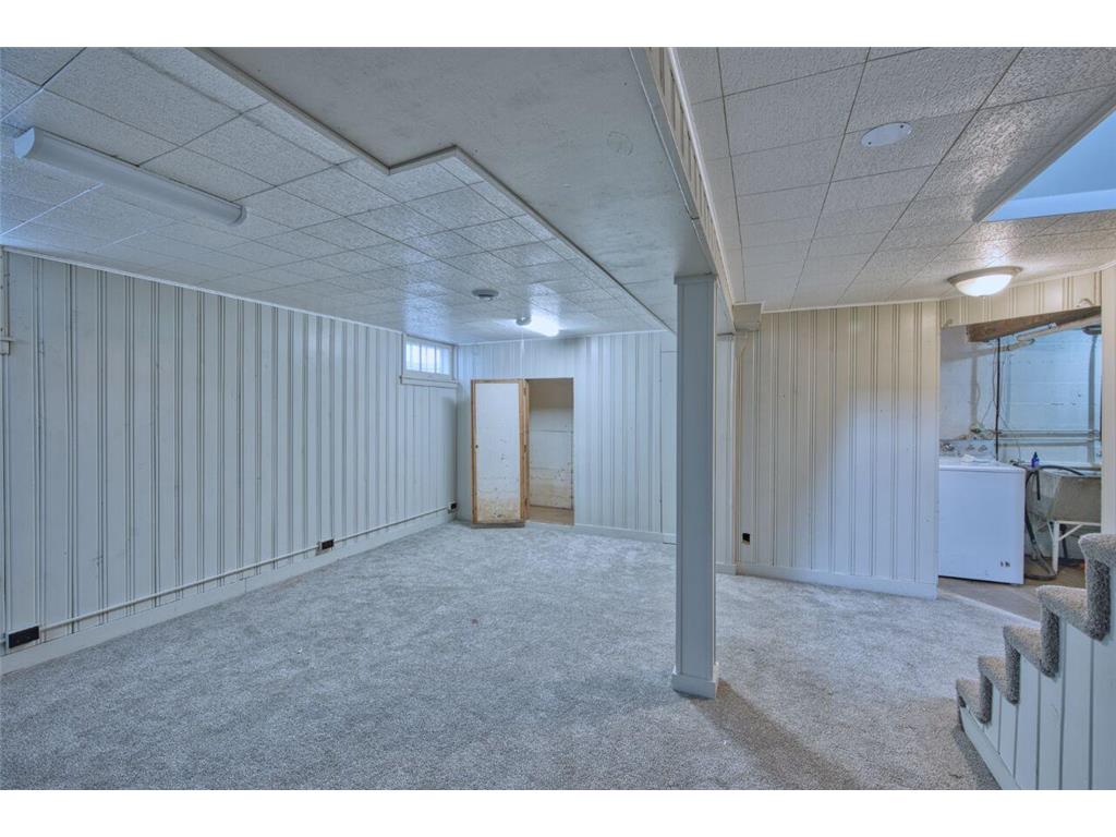 2815 1st Avenue Hibbing MN 55746 7029164 image16